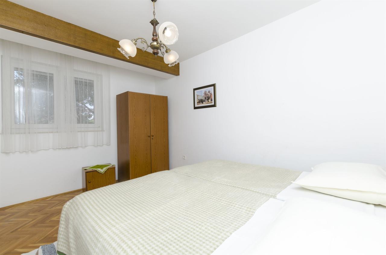 פרימוסטן Apartments Karmela מראה חיצוני תמונה