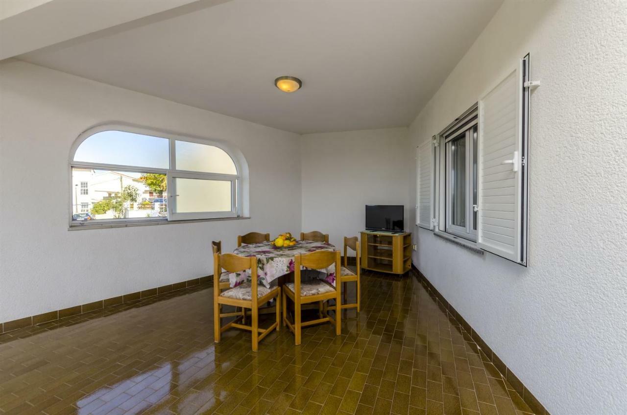 פרימוסטן Apartments Karmela מראה חיצוני תמונה